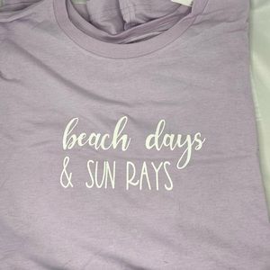 Beach days and sun rays graphic T-shirt